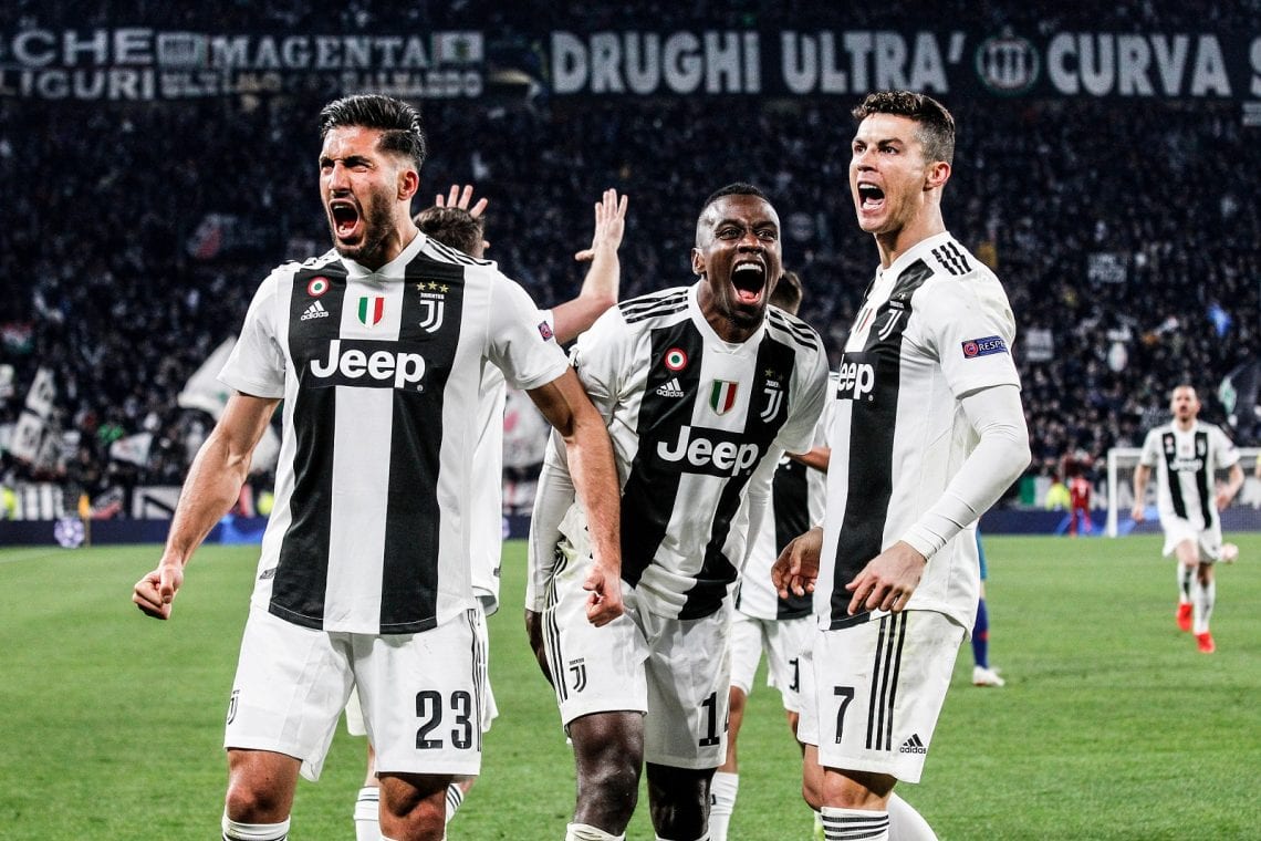 Piłkarze Juventusu po bramce