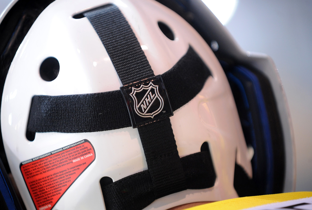 Foto kask nhl phl_Easy-Resize.com