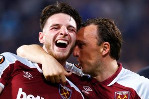 Marc Noble i Declan Rice po zdobytym golu