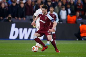 zawodnik west ham w meczu z sevillą