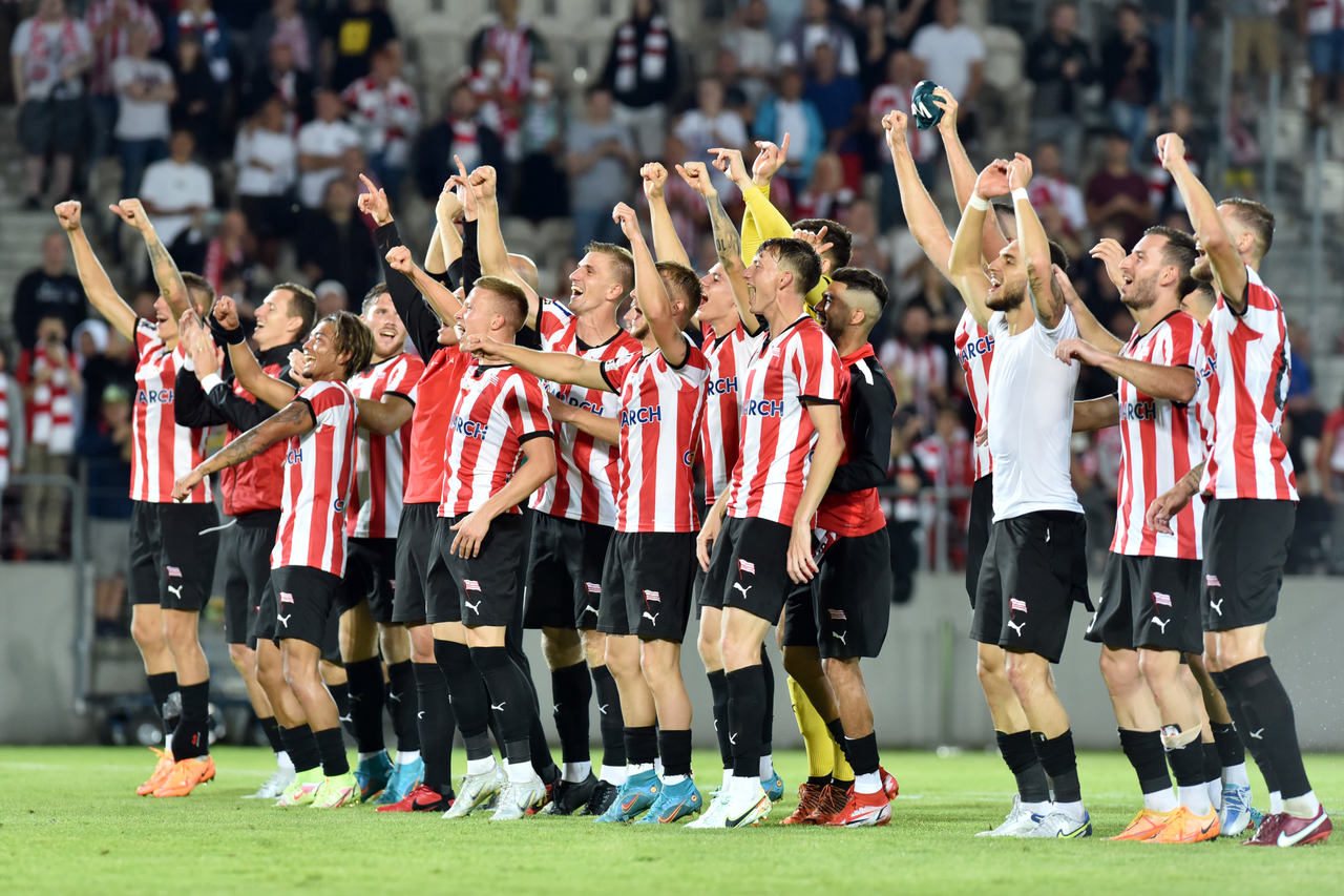 cracovia legia piątek
