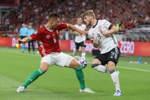 Timo Werner w walce o piłkę