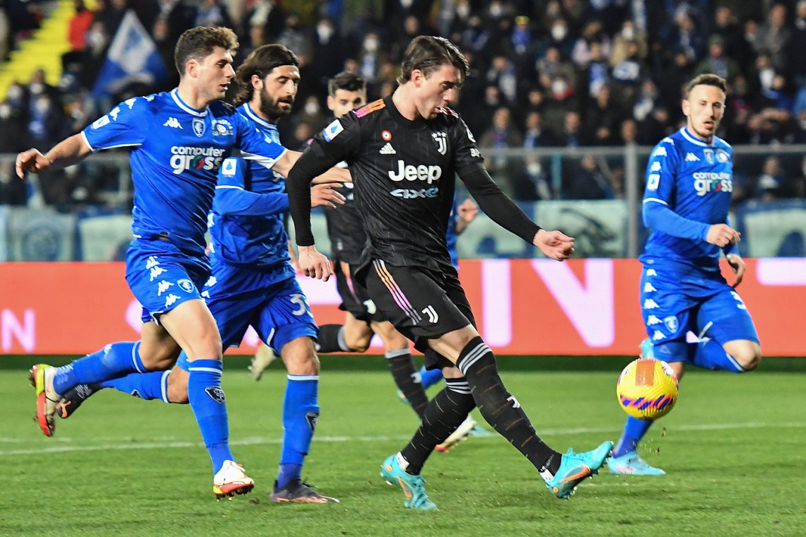 Dusan Vlahovic i piłkarze Empoli