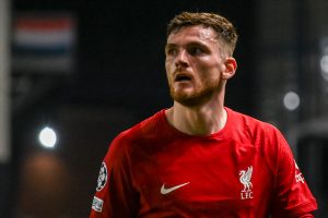 Andy Robertson w meczu z Rangersami