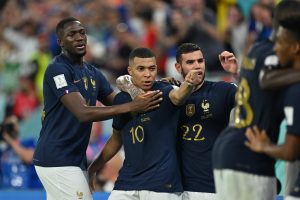 Piłkarze Francji po strzelonym golu