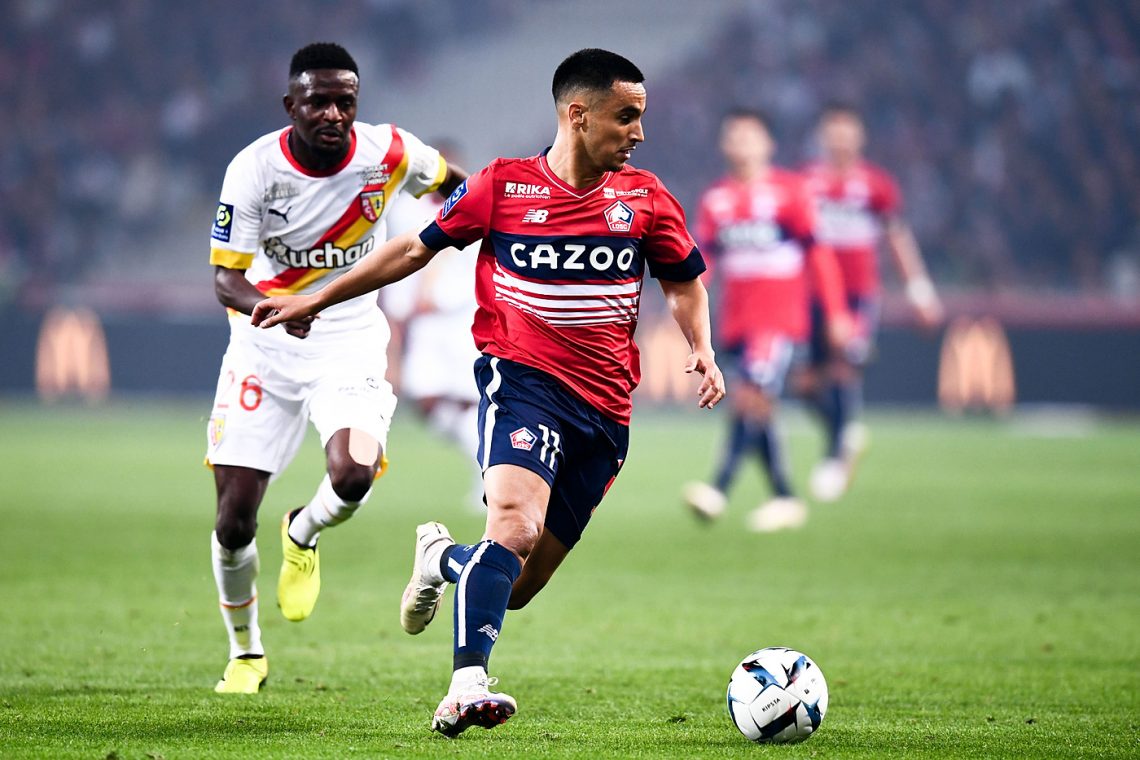 Adam Ounas, Junior Onana