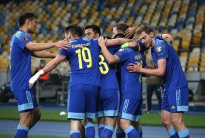 Piłkarze Kazachstanu po zdobytym golu