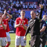 Piłkarze Barnsley po zakończonym meczu