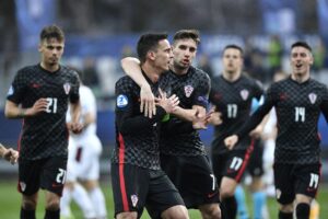 Piłkarze Chorwacji U21 po strzelonym golu