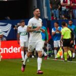 Piłkarz Elche po zdobyciu bramki