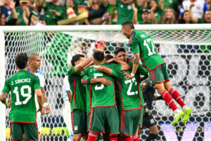 Piłkarze Meksyku po zdobyciu gola