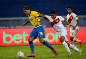 Roberto Firmino, Luis Abram