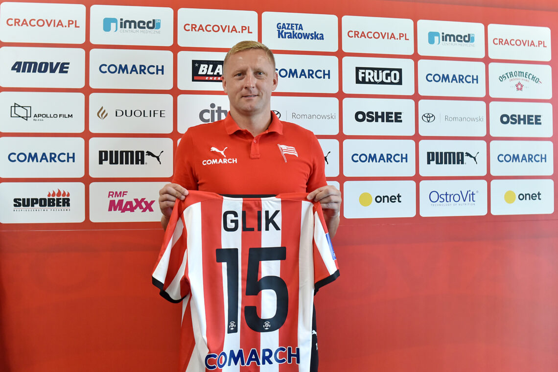 Kamil Glik podczas prezentacji z Cracovii