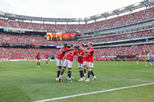 Piłkarze Manchesteru United po strzeleniu gola