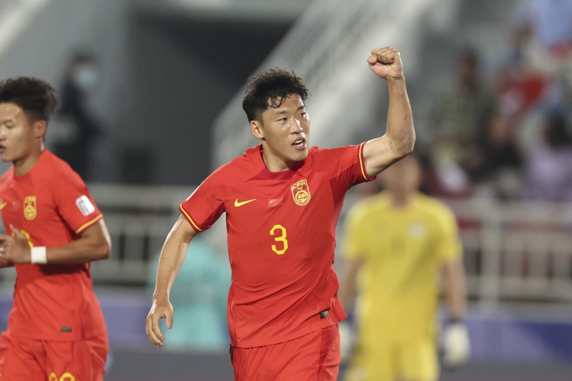Piłkarz Chin po zdobyciu gola