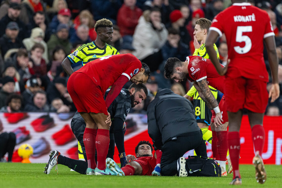 Kontuzja podczas meczu Arsenal - Liverpool