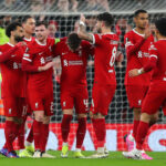 Piłkarze Liverpoolu po zdobyciu gola