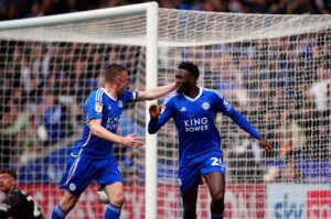 Vardy i Ndidi po strzeleniu gola