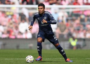 Casemiro prowadzący piłkę