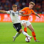 Joshua Kimmich i Frenkie de Jong.