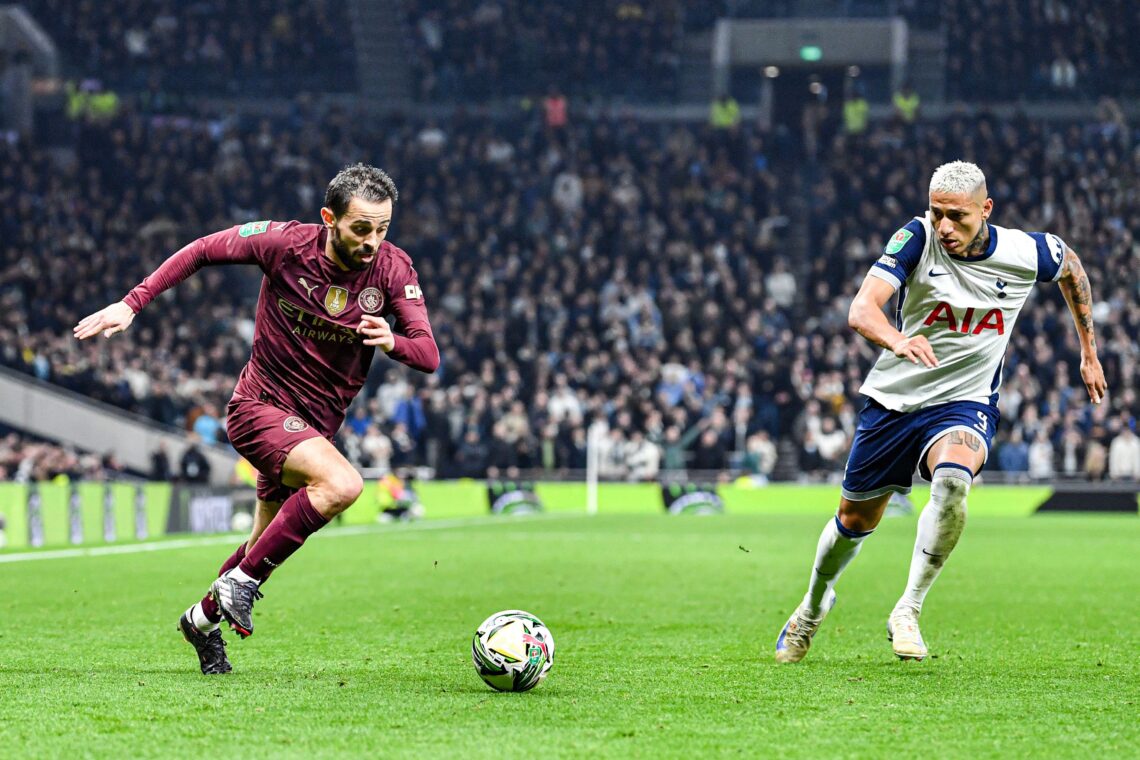 Bernardo Silva w pojedynku z Richarlisonem