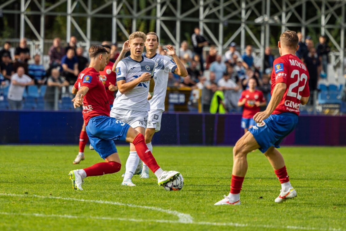 Górnik Zabrze - Piast Gliwice gdzie oglądać Transmisja TV i stream online 24.11.2024