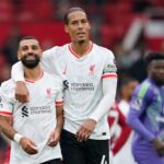 Virgil Van Dijk i Mohamed Salah po zdobyciu gola