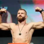 Jan-Blachowicz-podczas-wazenia-przed-gala-UFC