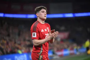 Daniel James vs Kazachstan