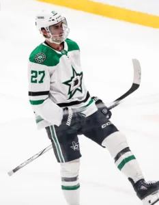 Mason-Marchment-hokeista-Dallas-imponuje-swietna-forma-w-NHL.