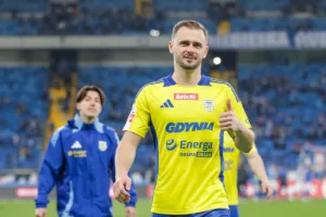 Arka Gdynia - Odra Opole gdzie oglądać Transmisja TV i stream 19042025