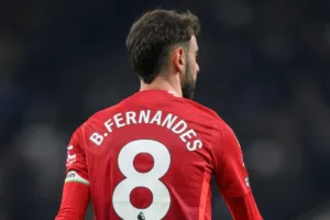 Bruno-Fernandes-odwrocony-tylem