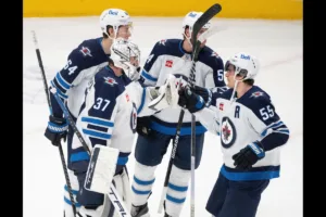 Winnipeg-Jets-walczy-o-polfinal-fazy-play-off-z-Dallas-Stars-foto-Associated Press / Alamy Stock Photo