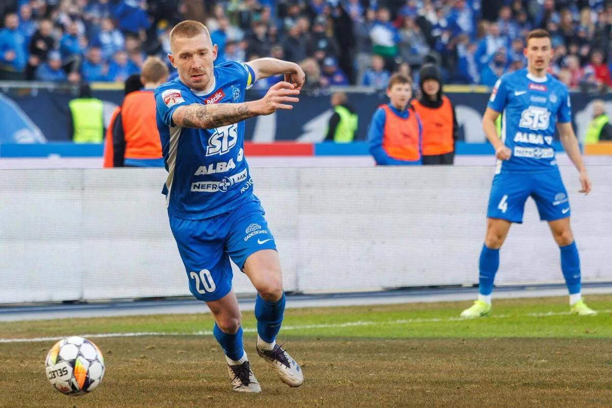 Rozpaczliwa pogoń „Niebieskich” za TOP 6 i wielki krok po baraże „Czarnych Koszul”… Betclic 1. Liga i walka o 291 PLN!