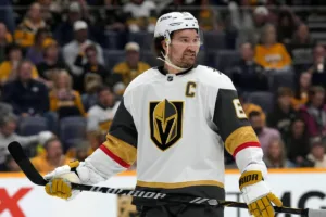 Mark-Stone-napastnik-zespolu-Vegas-Golden-Knights-w-NHL-foto-Associated Press / Alamy Stock Photo
