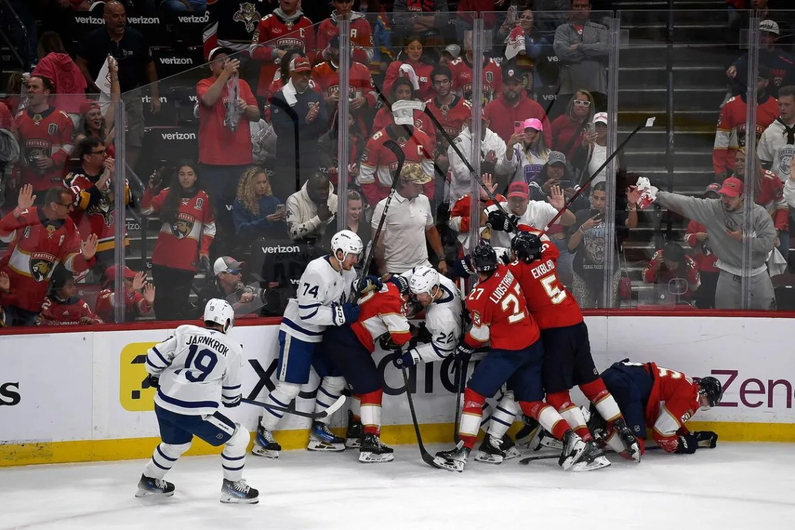 NHL Panthers Maple Leafs