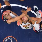 Batum, Jokic i Jones w walce o piłkę, NBA, 03.05.2025