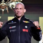 Damian-Janikowski-podczas-wazenia-przed-KSW
