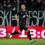 Lukasz-Zjawinski-podczas-meczu-Polonii-Warszawa-z-Puszcza-Niepolomice