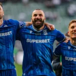 Pilkarze-Lecha-Poznan-swietujacy-zwyciestwo