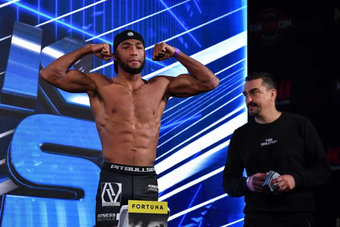 Salahdine-Parnasse-na-wazeniu-przed-gala-KSW