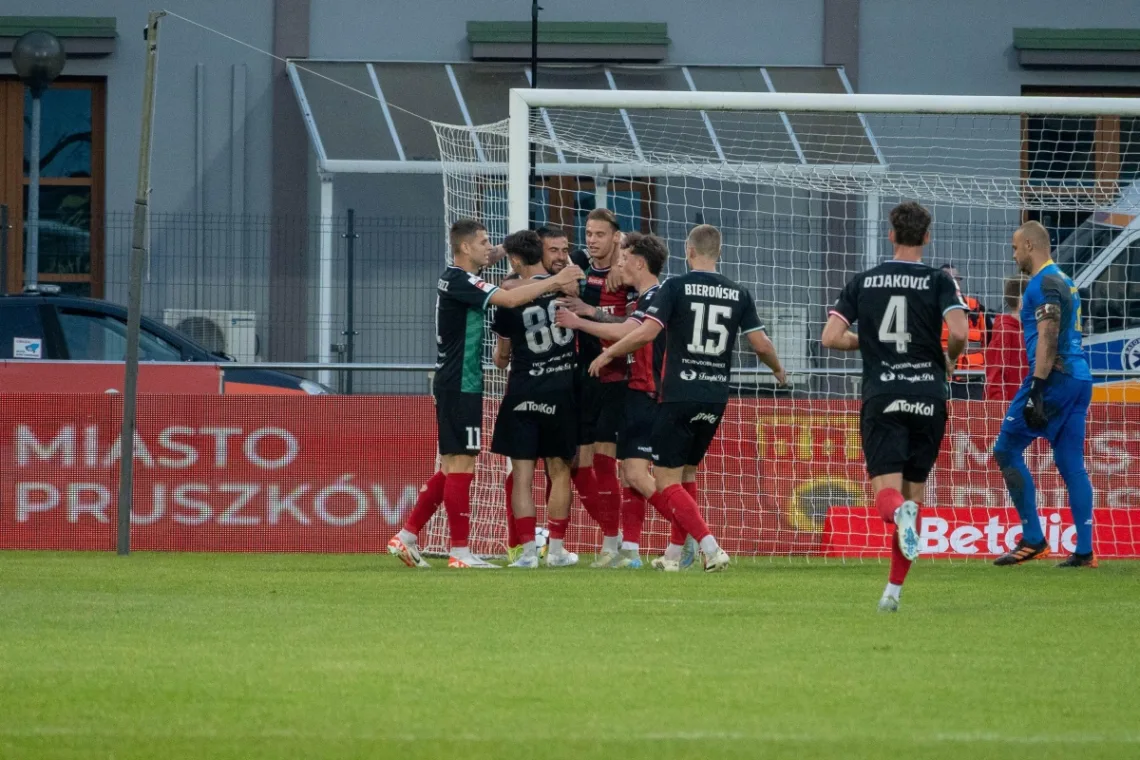 GKS Tychy - Wisła Kraków Typy i kursy. Mają patent na tego rywala