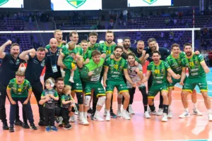 Warta-Zawiercie-cieszaca-sie-z-awansu-do-finalu