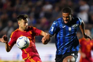 Isak Hien, Stephan El Shaarawy