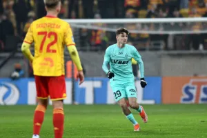 Jakub Jezierski vs Jagiellonia