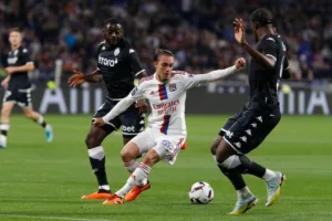 Maxence Caqueret, Youssouf Fofana, Axel Disasi