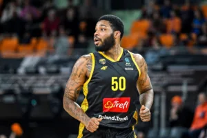 Marcus Weathers