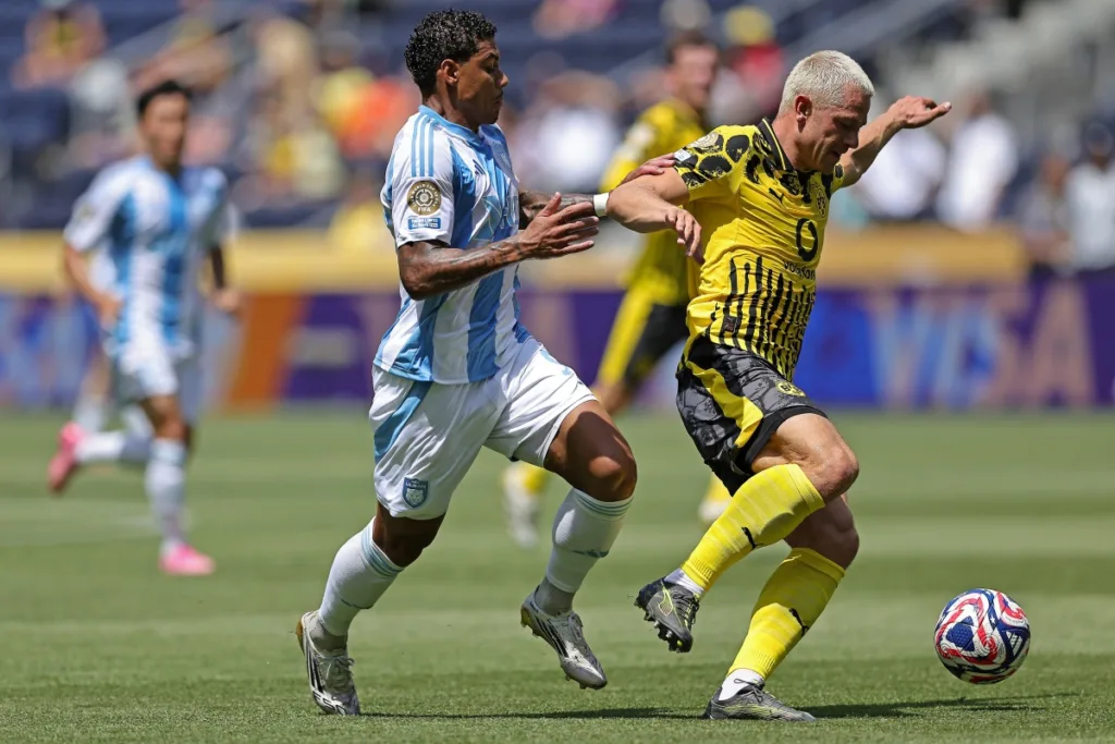 Borussia Dortmund - Monterrey Typy i kursy. Faworyt nie zawiedzie
