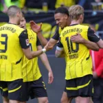Pilkarze-Borussii-Dortmund-po-zdobyciu-gola