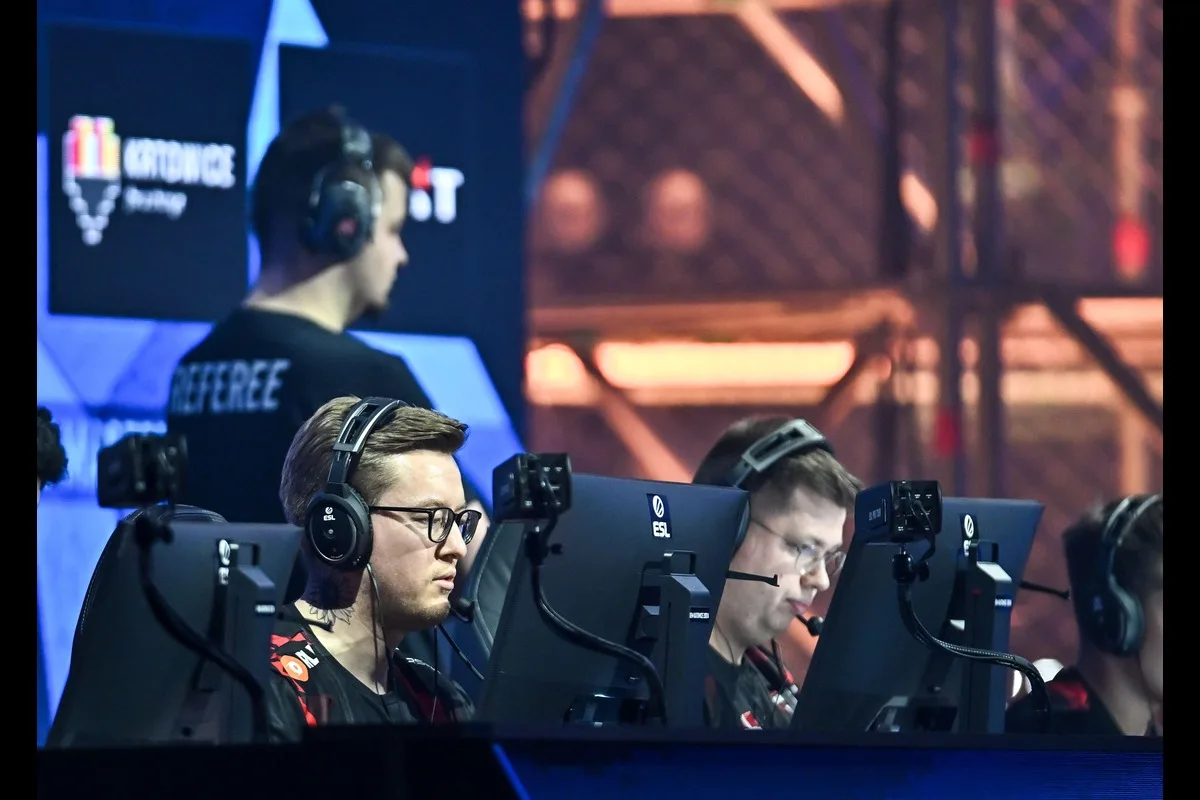 Austin Kupon S1mple oczaruje arenę w Austin? Gramy kupon z kursem 2.40! - Zagranie
